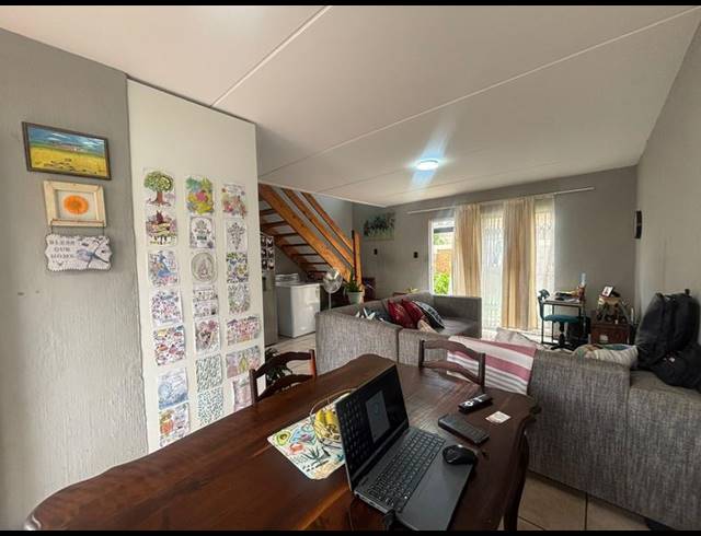 2 BEDROOM TOWNHOUSE FOR SALE IN STRUBENSVALLEI